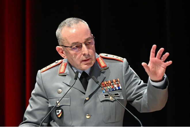 Berlin müharibəyə hazırlıq üçün təcili silahlanmağa başladı