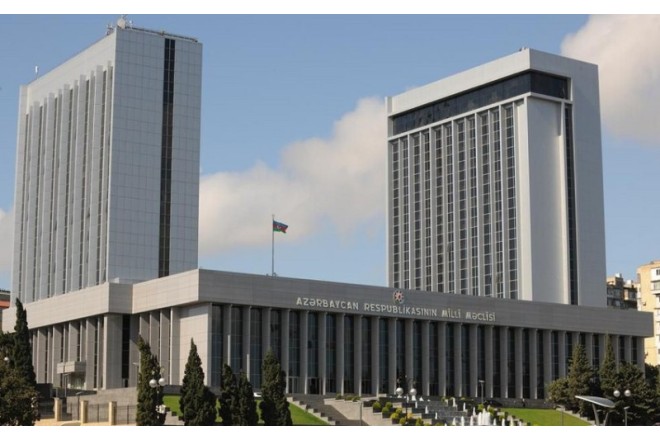 Milli Məclis büdcənin icrasını müzakirə edir