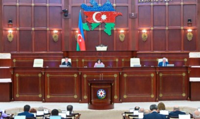 Yaz sessiyasının son iclası keçirilir – Deputatları hansı məsələlər gözləyir?
