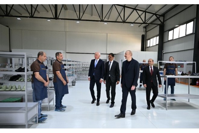 Prezident “PIRSHAGHI” ayaqqabı fabrikinin açılışında - FOTOLAR