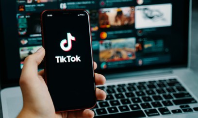 “TikTok”da təhqir olunan şəxs hara müraciət etsin? 