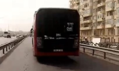 “Bakubus” avtobusundakı nasazlıq böyük tıxaca səbəb oldu