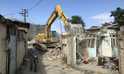 Bakıda söküntü işləri başladı - Ünvanlar