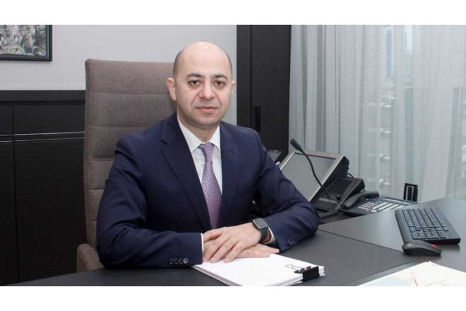 Vüsal Aslanov Aparat rəhbərini işdən çıxardı - FOTO