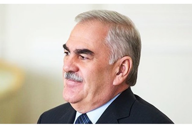 Vasif Talıbovun səhhəti pisləşdi - Ölkədən buraxılmadı