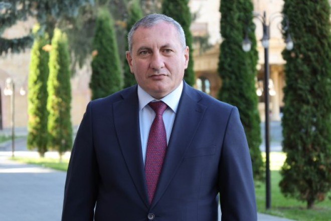Ermənistanda qubernator istefa verdi