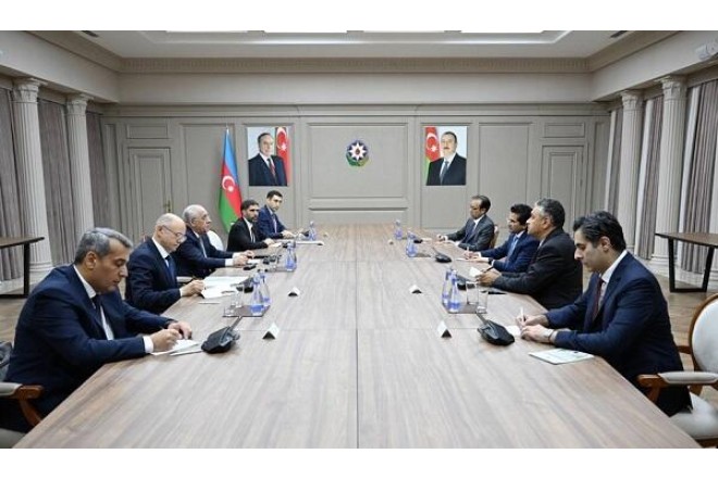 Əli Əsədov Pakistanın neft naziri ilə görüşdü 
