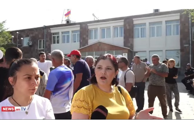 Ermənistanda etiraz aksiyası keçirilib - VİDEO