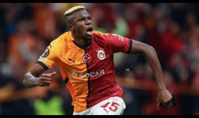 Osimhen uğrunda mübarizə qızışdı 
