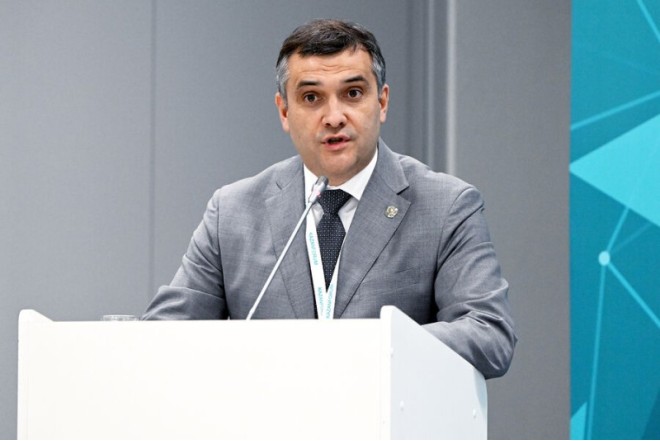Tatarıstanın səhiyyə naziri istefa verdi 