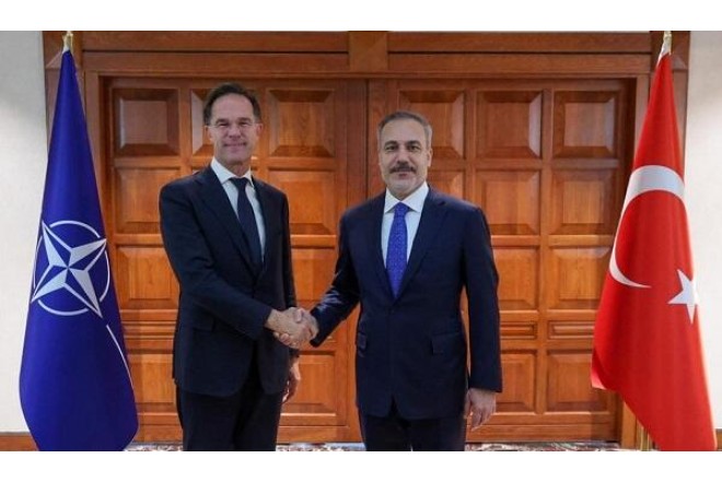 Fidan NATO baş katibi ilə Ukrayna savaşını müzakirə etdi 
