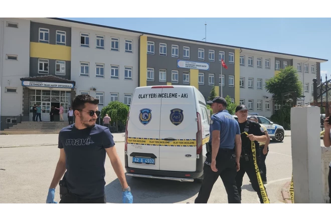 Məktəbə silahlı hücum - Müəllim öldü, şagirdlər təxliyə edildi