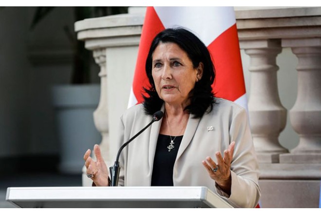 Sabiq prezident cərimələndi