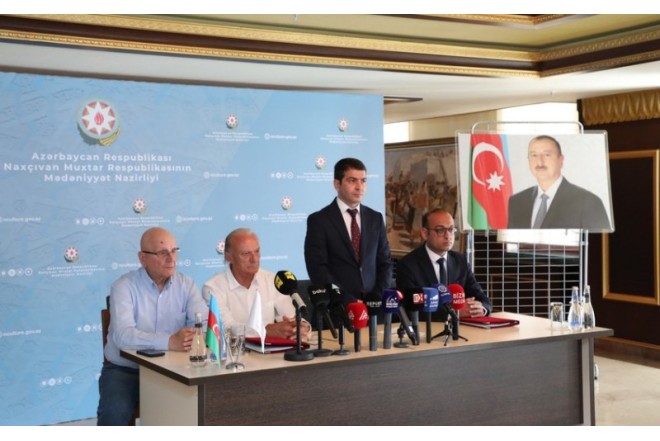 Möminə xatun türbəsinin bərpası ilə bağlı müqavilə imzalanıb 