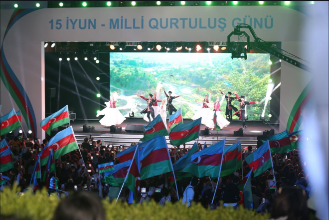 Xalq artisti Tünzalə Ağayeva “Milli Qurtuluş günü”ndə çıxış etdi - FOTOLAR/ VİDEO