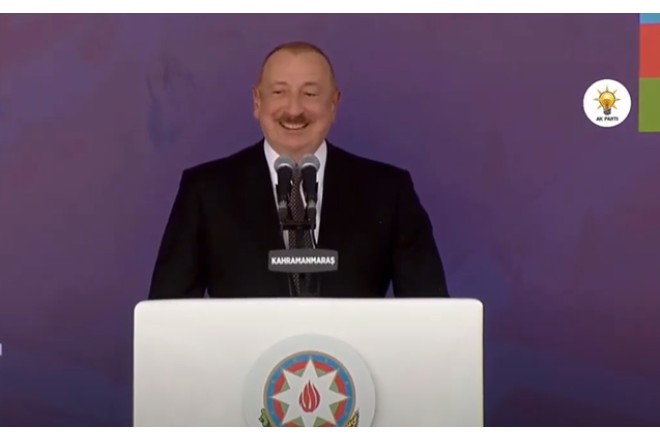 Prezidentin çıxışı zamanı “Qarabağın fatehi” səsləri ucaldı - VİDEO