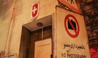 İsveçrə səfirliyin əməkdaşları Tehranı tərk edərək Azərbaycana gəlib 