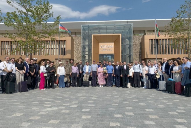 Hikmət Hacıyev Qarabağdan paylaşım edib 
