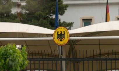 Almaniya səfirliyini İrandan çıxardı