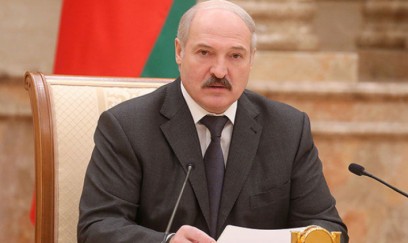 Lukaşenko onu Trampın xahişi ilə əfv edib 