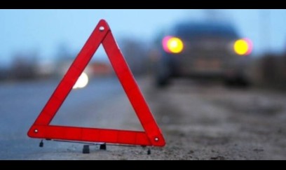 Mikroavtobusla minik maşını toqquşdu - xəsarət alanlar var