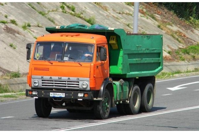 "Kamaz" çobanı və qoyun sürüsünü vurdu 