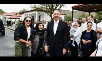 Xaqan ünvanlı LİDER