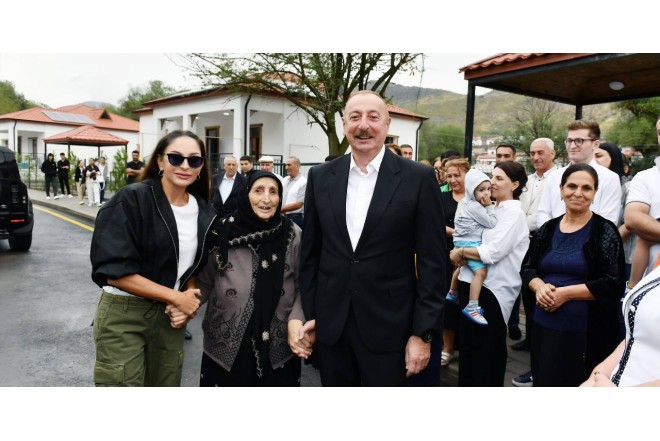 Xaqan ünvanlı LİDER