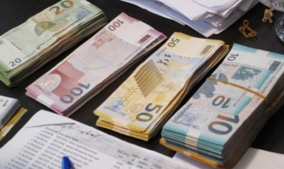 Azərbaycan manatının dövretmə sürəti artıb