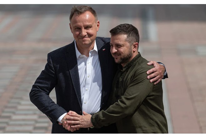 Zelenski onu ordenlə təltif etdi