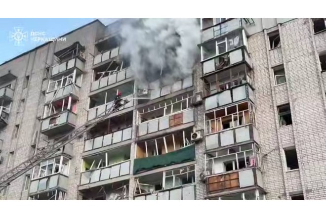 Rusiya Nikolayev və Lvov şəhərlərinə zərbə endirdi - VIDEO