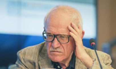 92 yaşlı məşhur rejissor huşunu itirdi 