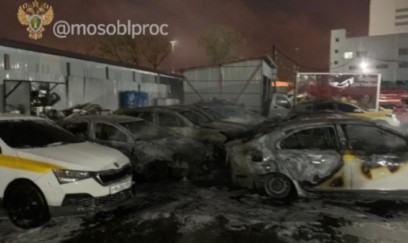 Rusiyada miqrantlara hücumlar artır -13 taksi yandırıldı-FOTO