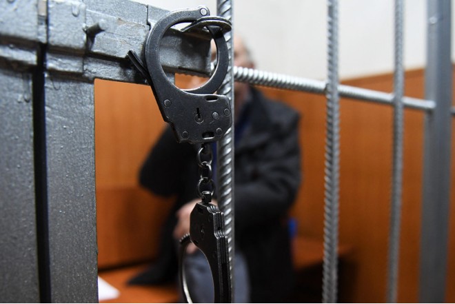 Rusiya konsulu “Sputnik Azərbaycan”ın Bakıda həbsdə olan icraçı direktoru və şef redaktoru ilə görüşüb 