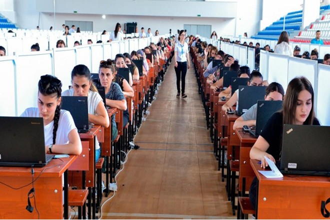 Müəllimlərin işə qəbulu üzrə müsabiqənin ilk günü yekunlaşıb 