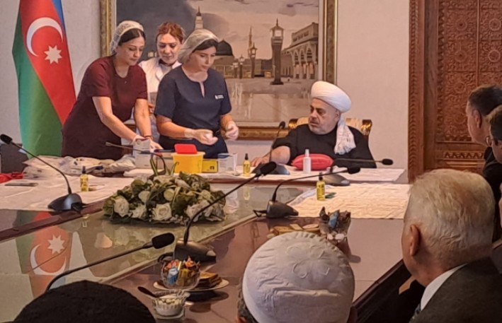 Allahşükür Paşazadə qan verdi  - FOTOLAR