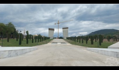 Xankəndidə Zəfər Tağının üst hissəsində şəhərə baxış meydançası yaradılır - FOTO
