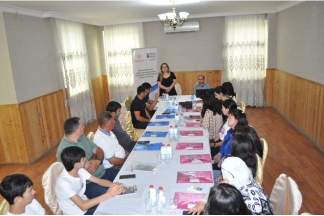 Gənclərin ətraf mühitin mühafizəsində rolunun artırılması müzakirə olunub - FOTOLAR