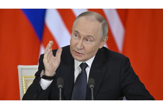 “Hər şey Qələbə naminə” – Putin könüllülərə mükafat verdi