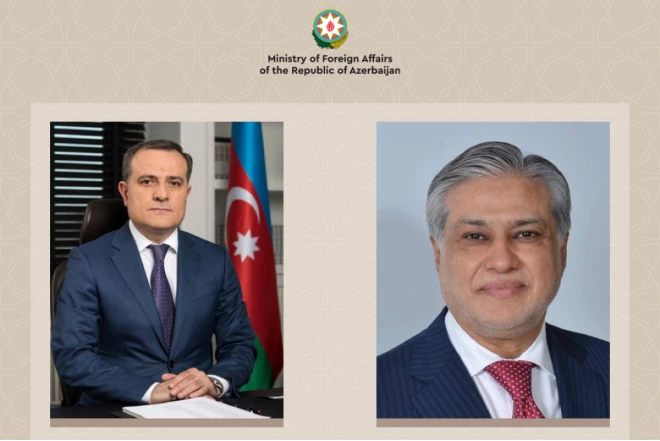 Ceyhun Bayramov və Pakistanın XİN başçısı İshaq Dar arasında telefon danışığı baş tutub 