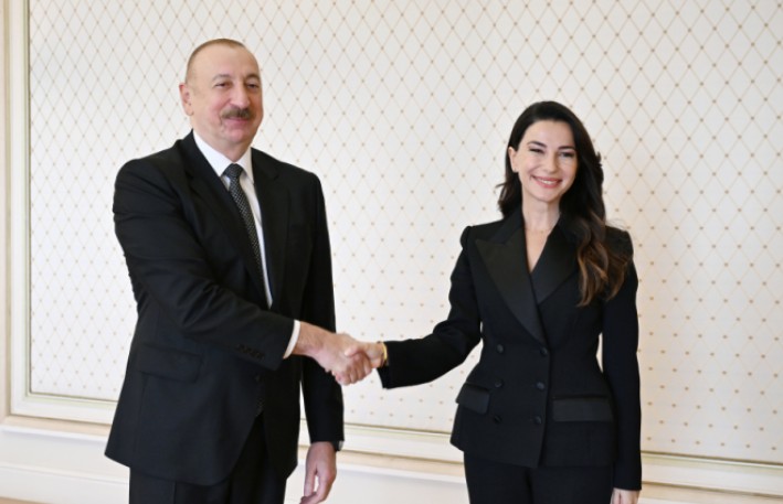 İlham Əliyev gürcüstanlı naziri qəbul etdi – FOTO