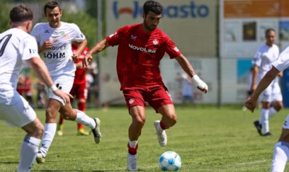 Mahir Emreli "Kayzerslautern" forması ilə yenidən fərqlənib 