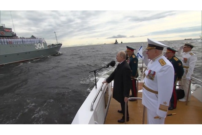 Putin paradı ləğv etdirdi – Rusiya Donanma Gününü sakit keçirəcək!