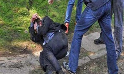 Bakıda kişi iki arvadı ilə birləşib qonşusunu döydü