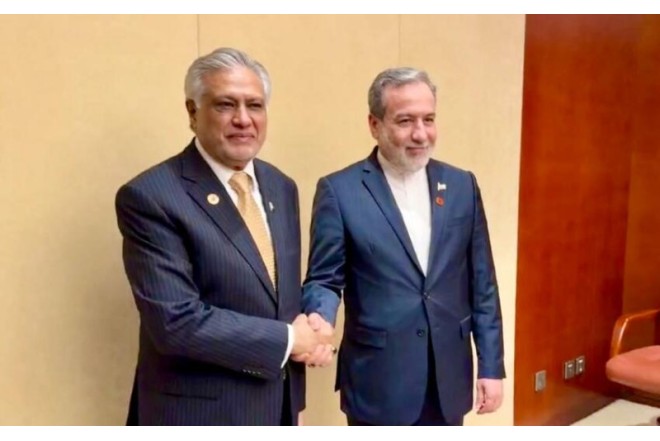 Pakistan və İran XİN rəhbərləri görüşdü