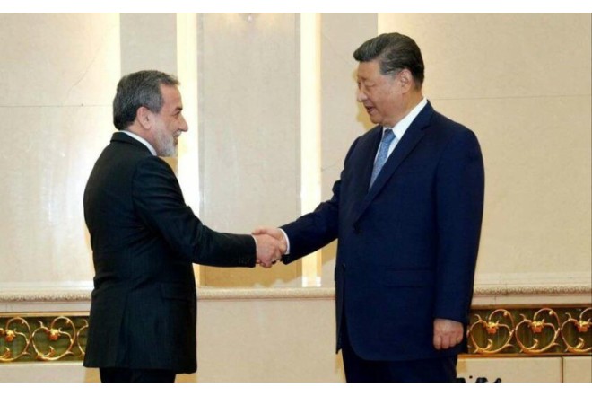İran XİN rəhbəri Çin lideri ilə görüşdü 