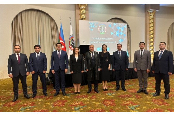 Vəkillər Kollegiyası yeni hakim təyin olunan vəkilləri təltif edib