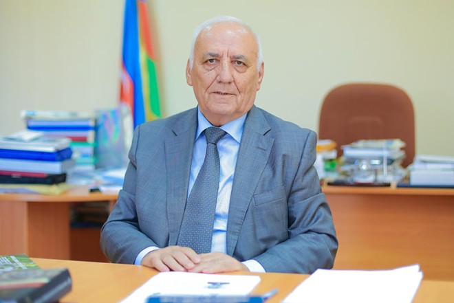 Yaqub Mahmudov jurnalistləri təbrik etdi 