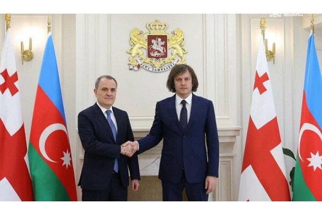 İrakli Kobaxidze Ceyhun Bayramovla görüşüb 