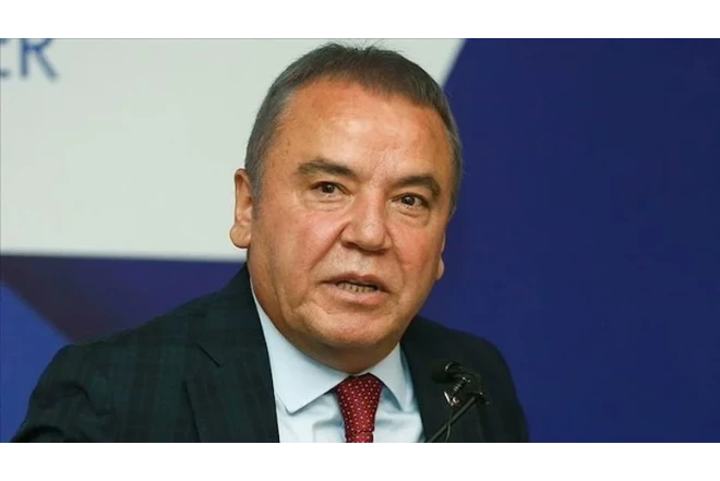 Mühittin Böcek yenidən xəstəxanaya yerləşdirildi